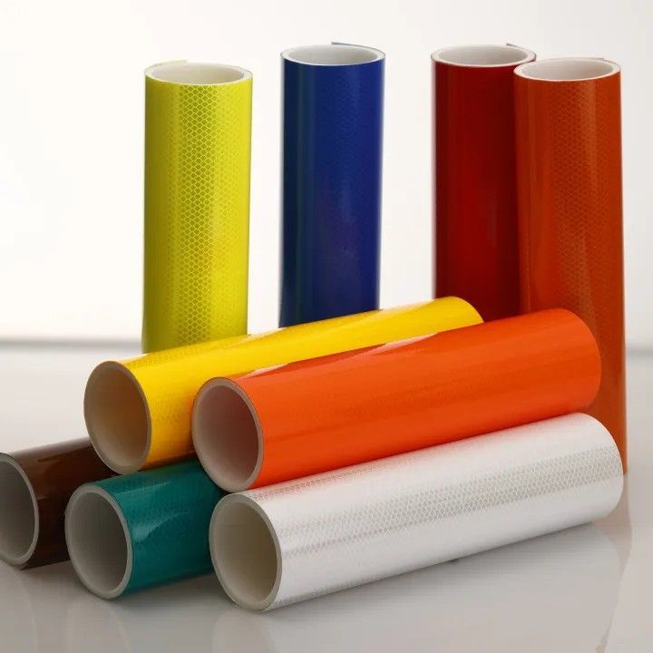 道路安全防护产品丨z6尊龙集团微棱镜型反光膜