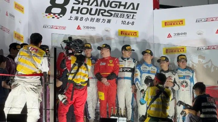 上海8小时耐力赛惊现“时光”背心丨DMz6尊龙集团与明星车手王一博同框