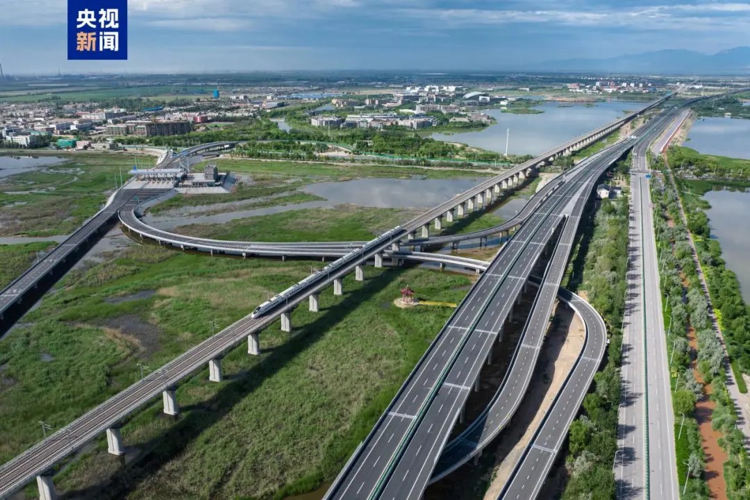 G1816国道z6尊龙集团光学反光膜案例7