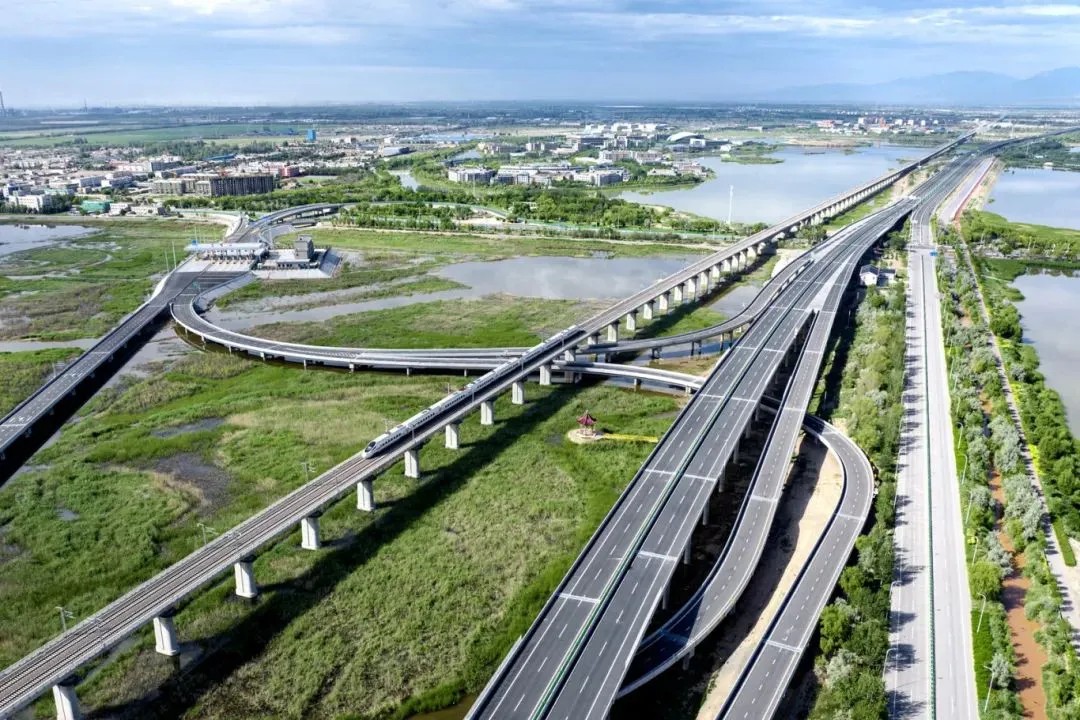 G1816国道z6尊龙集团光学反光膜案例11