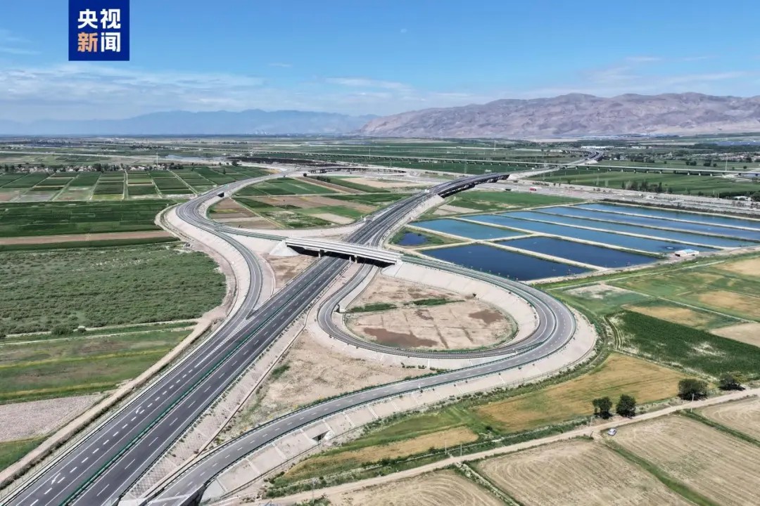 G1816国道z6尊龙集团光学反光膜案例4