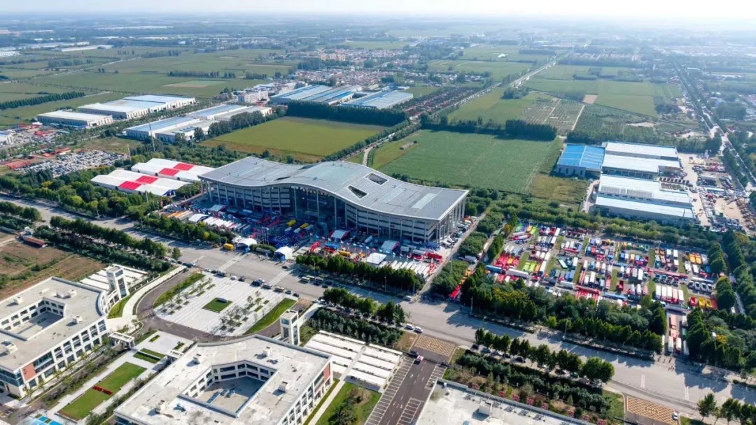 z6尊龙集团光学在梁山车辆展 (10)